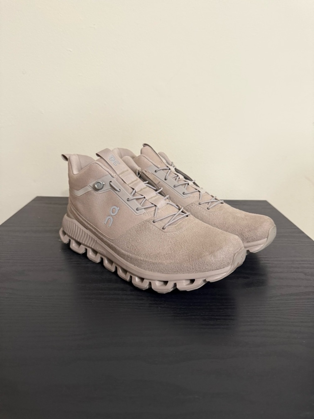 On Running | Shoes | On Cloud Hi Beige Women’s Size 9 - Picture 1 of 7